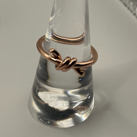 COPY T & C Knot Ring - Picture 5 of 9